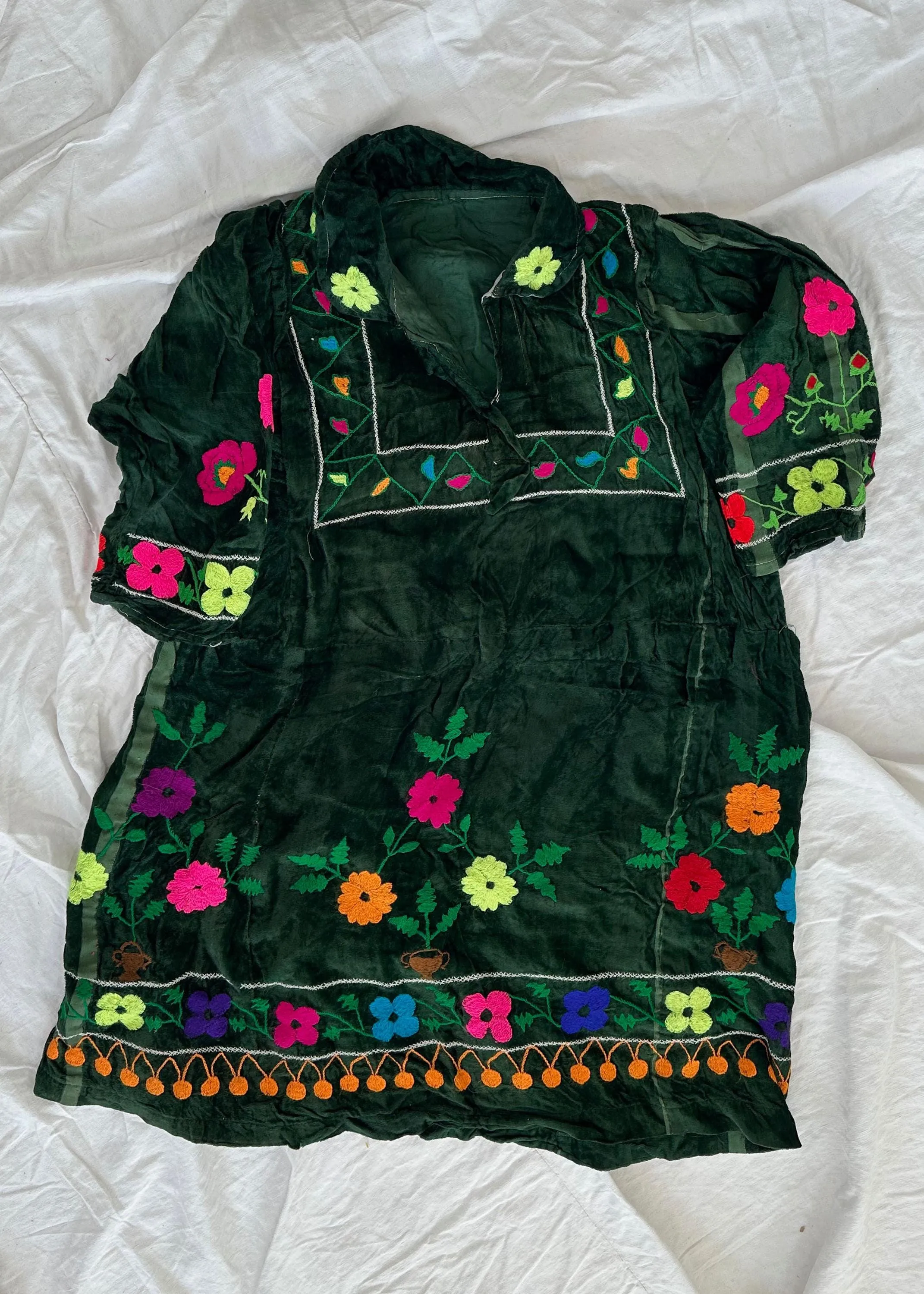 Vintage Uzbek Suzani Hand-Embroidered Velvet Dress. XS-M